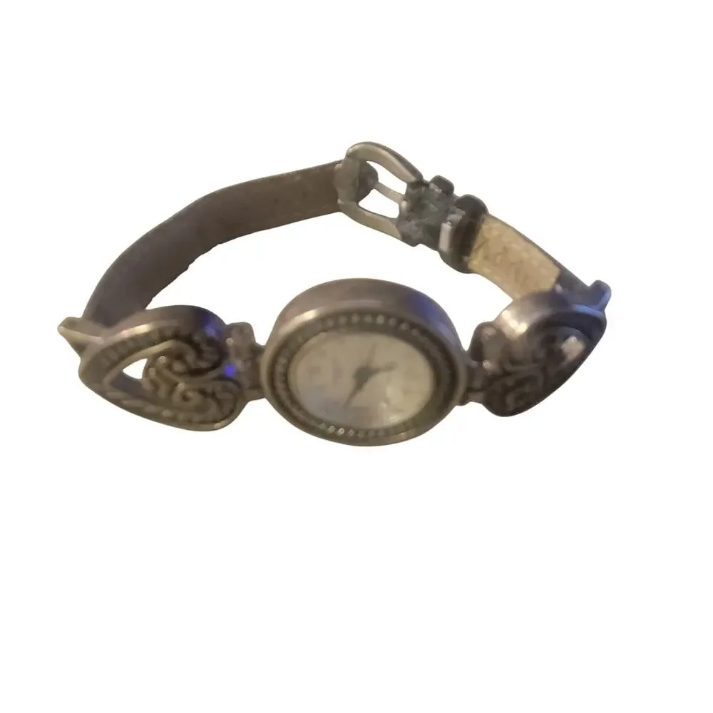 Adrina vintage quartz